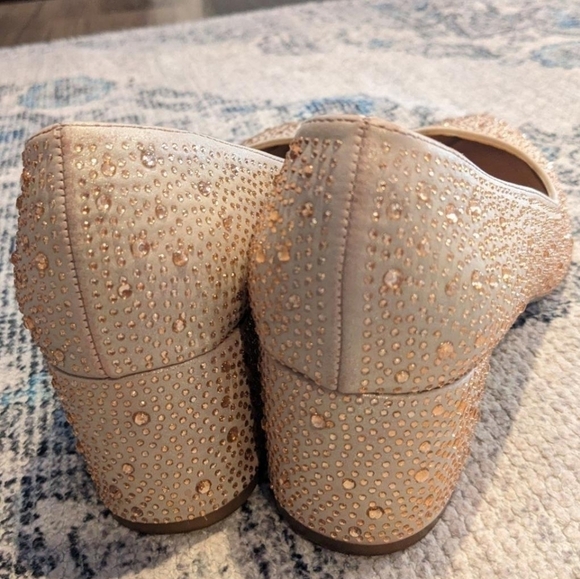 Adrianne Vittadini rhinestone rose shoes size 9M - Picture 5 of 5